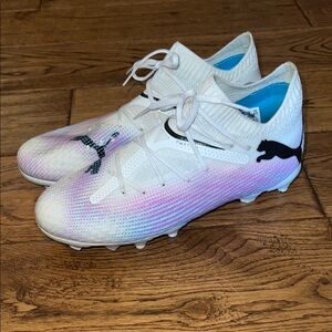 Brand New- Puma White and Pink Sneakers with Sleek Design